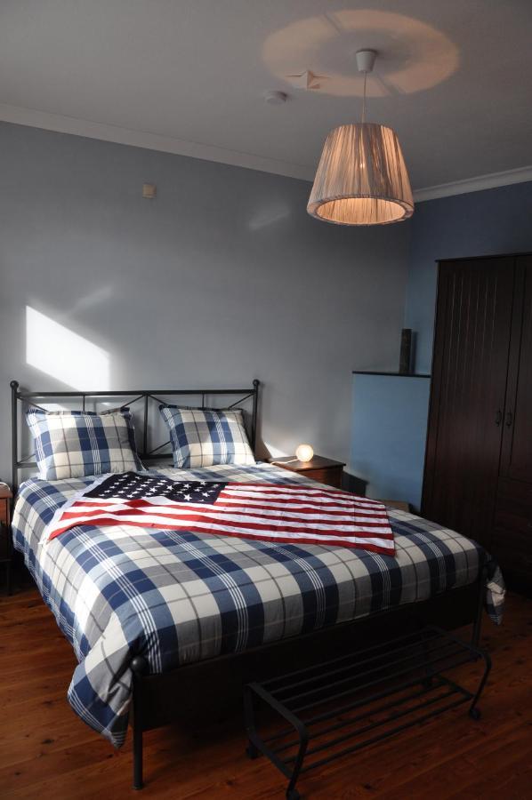 Santa Fe - Lutrebois Bed & Breakfast Бастон Екстериор снимка